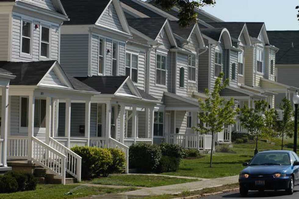 Housing Advice From Fellow Flyers