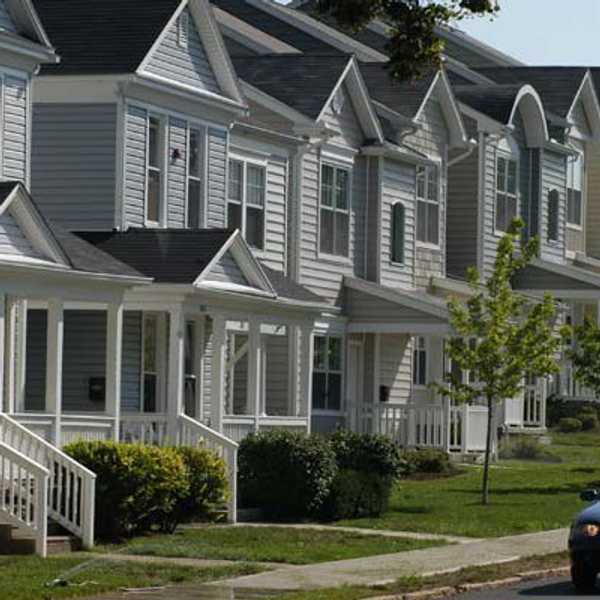 Housing Advice From Fellow Flyers