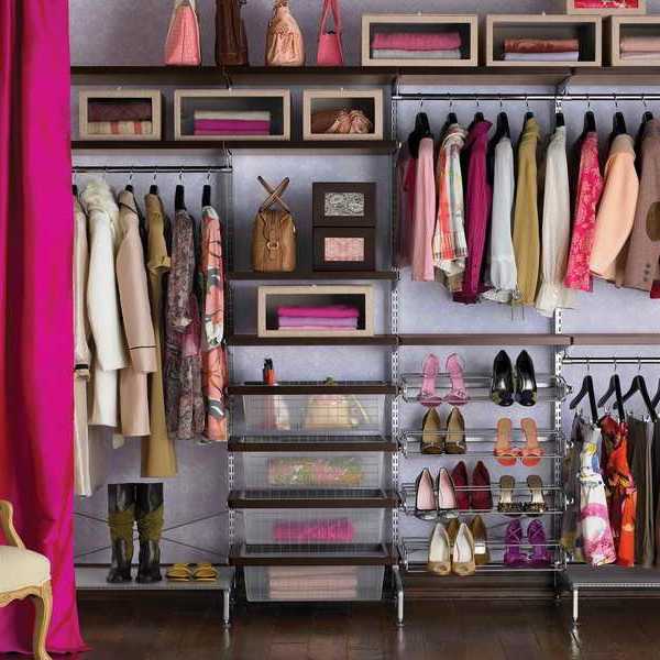 How To Cut The Clutter From Your Closet