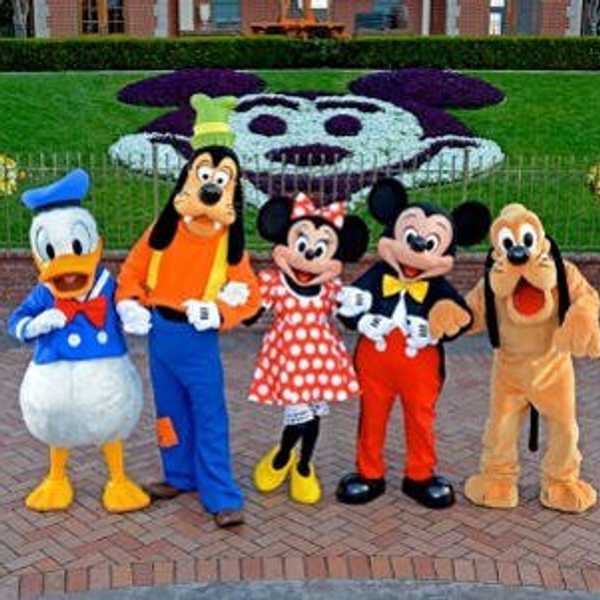 A Day at Disneyland as Told By Disney Characters