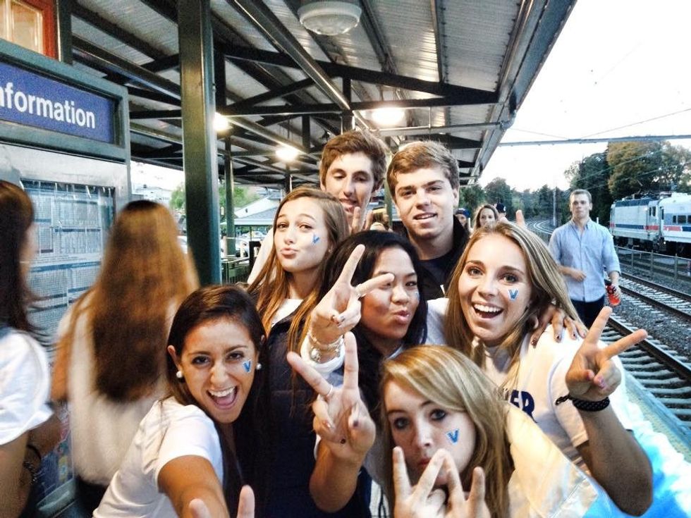 Do It Right: A Bucket List For Sophomore Year