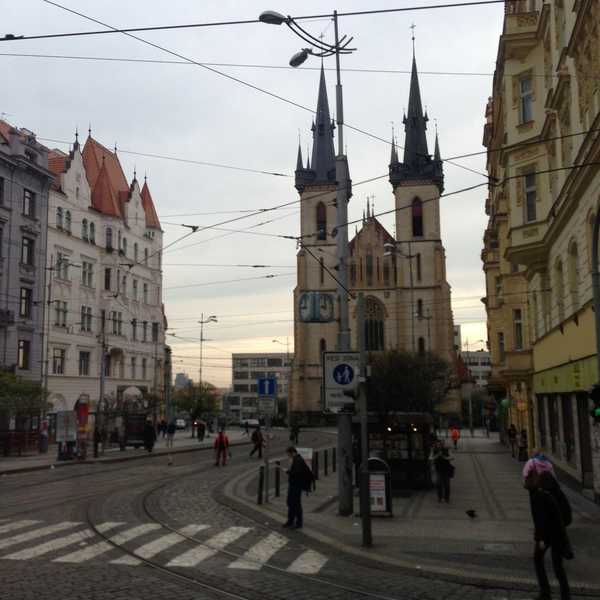5 Reasons To Study Abroad