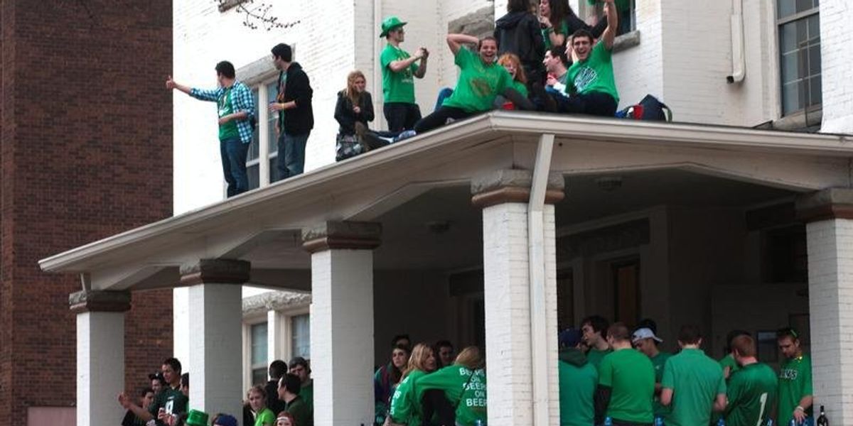 U of Illinois Named 1 Party School The Odyssey Online