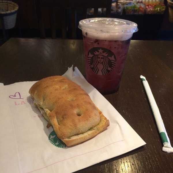 Seven Myths Of Starbucks Baristas