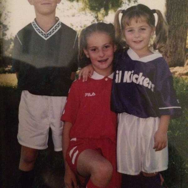Why You're Lucky to be the Younger Siblinging