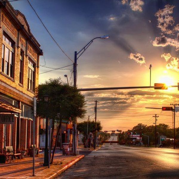 6 Reasons To Love Your Small Hometown
