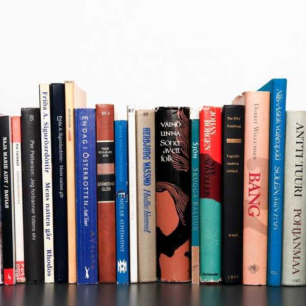 19 BooksTo Read Before Graduating College