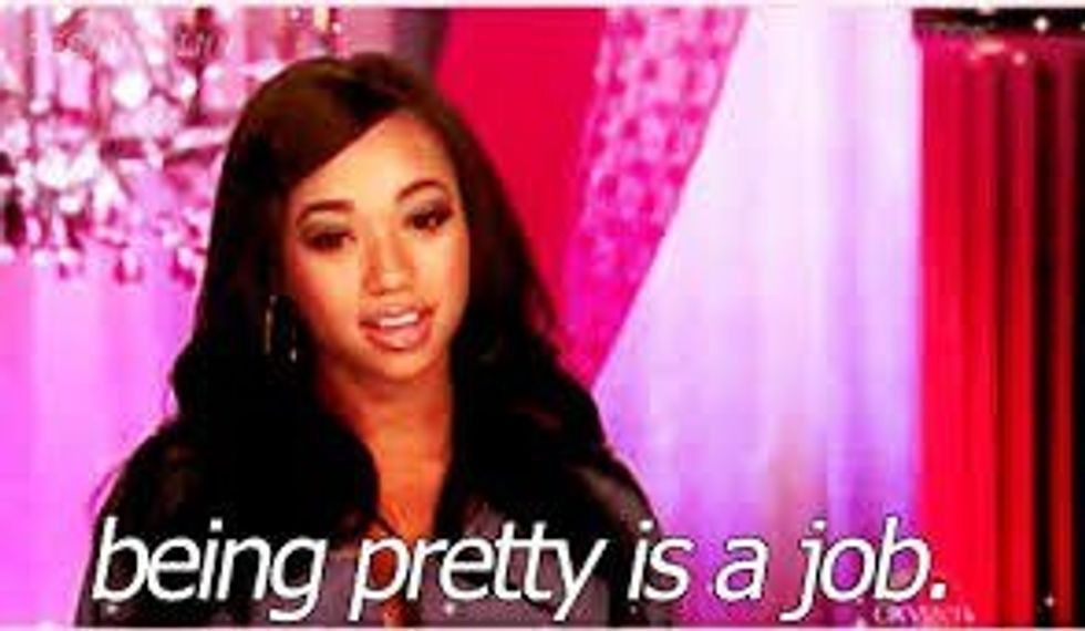 14 Signs You Are a Shopping Addict