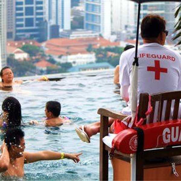 23 Things You'll Eventually Think To Yourself If You're a Lifeguard