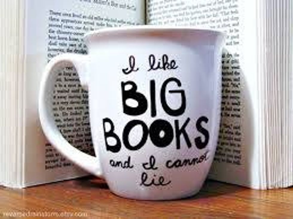 25 Confessions Only Book Addicts Will Understand