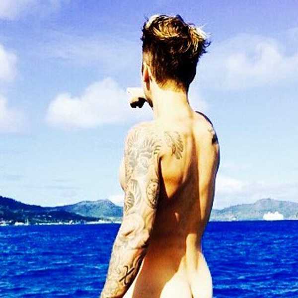 How Justin Bieber Proved That Men Can Never Be Naked