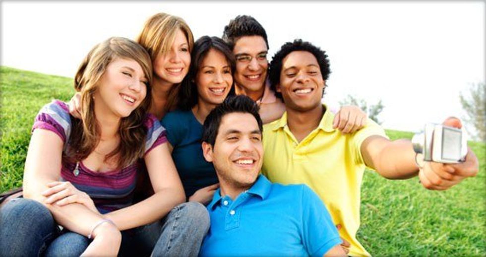 7 Things That Happen When You're Away From Your College Friends All Summer