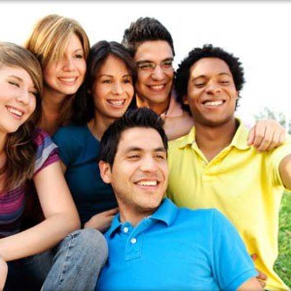 7 Things That Happen When You're Away From Your College Friends All Summer