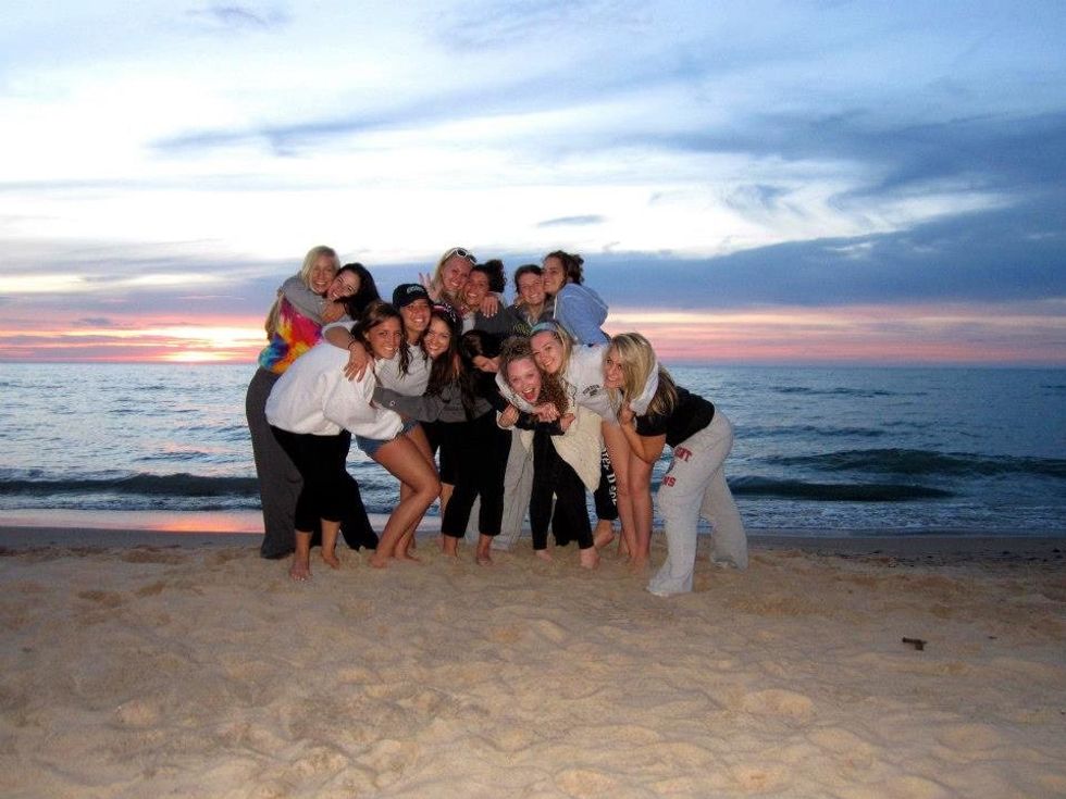 15 Reasons Why Going To College With A Friend From High School Is The Best