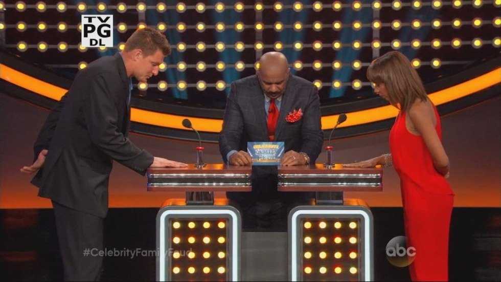 The Family Feud America Needs To See: Kardashians vs. Gronkowskis