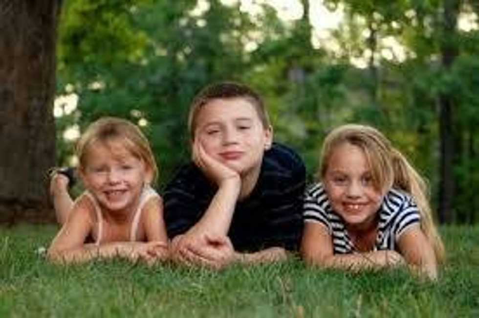 The Inside Scoop On Middle Child Syndrome