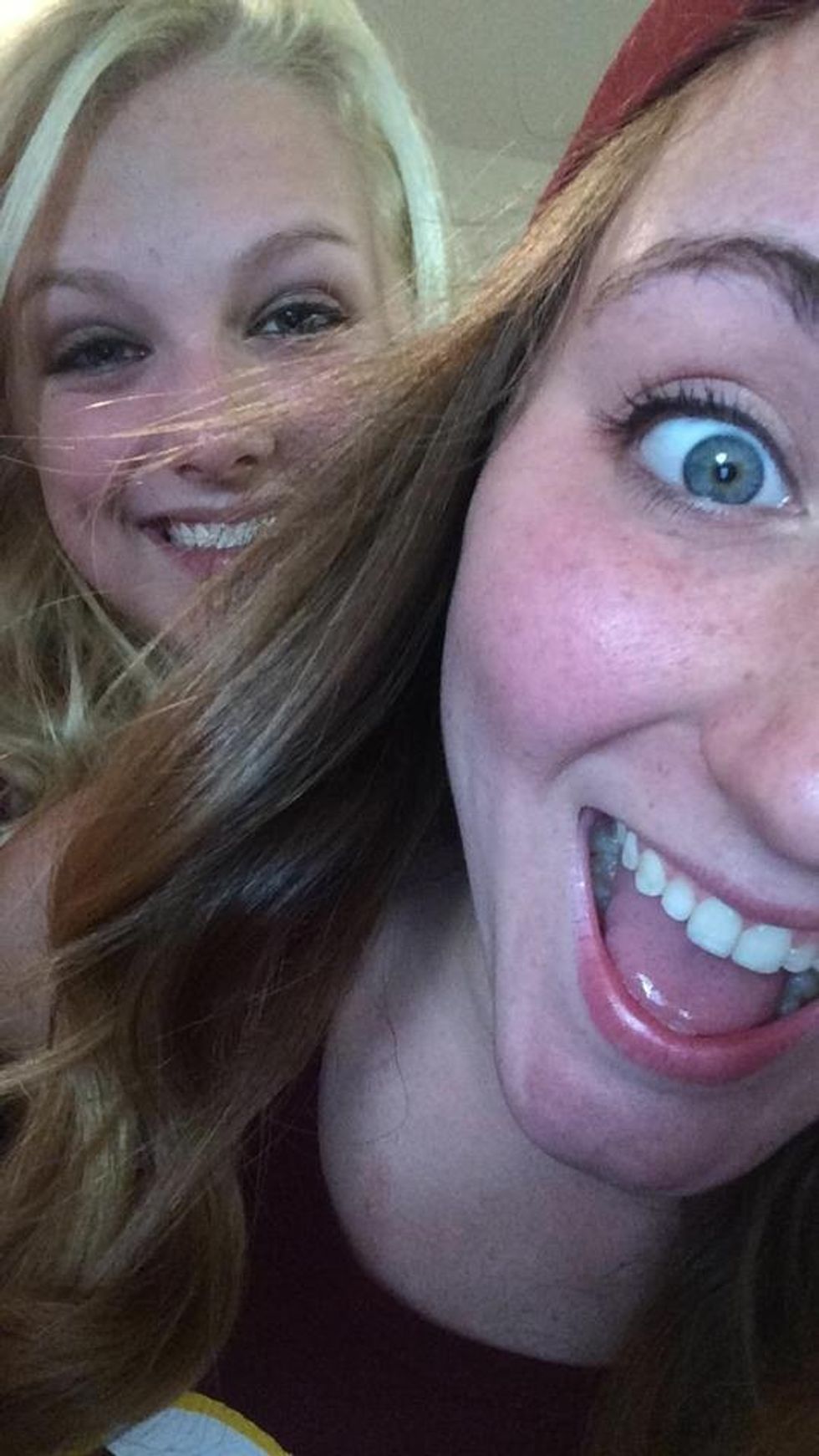 27 Annoying Things Only Your Best Friend Can Get Away With
