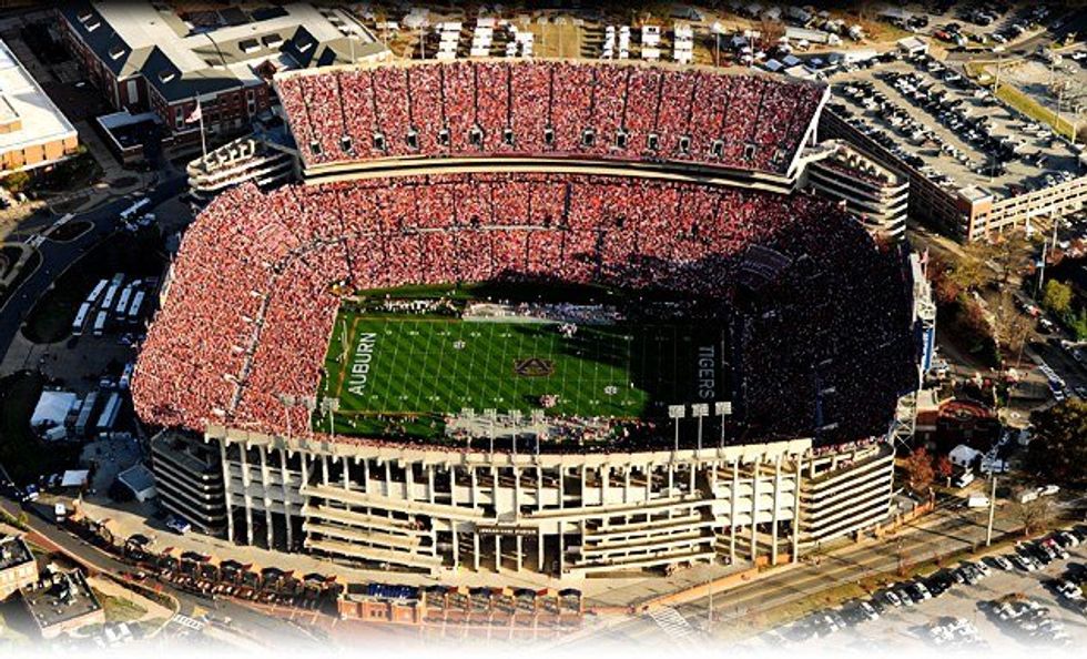 Five Must-Have Outfit Pieces For Football Season