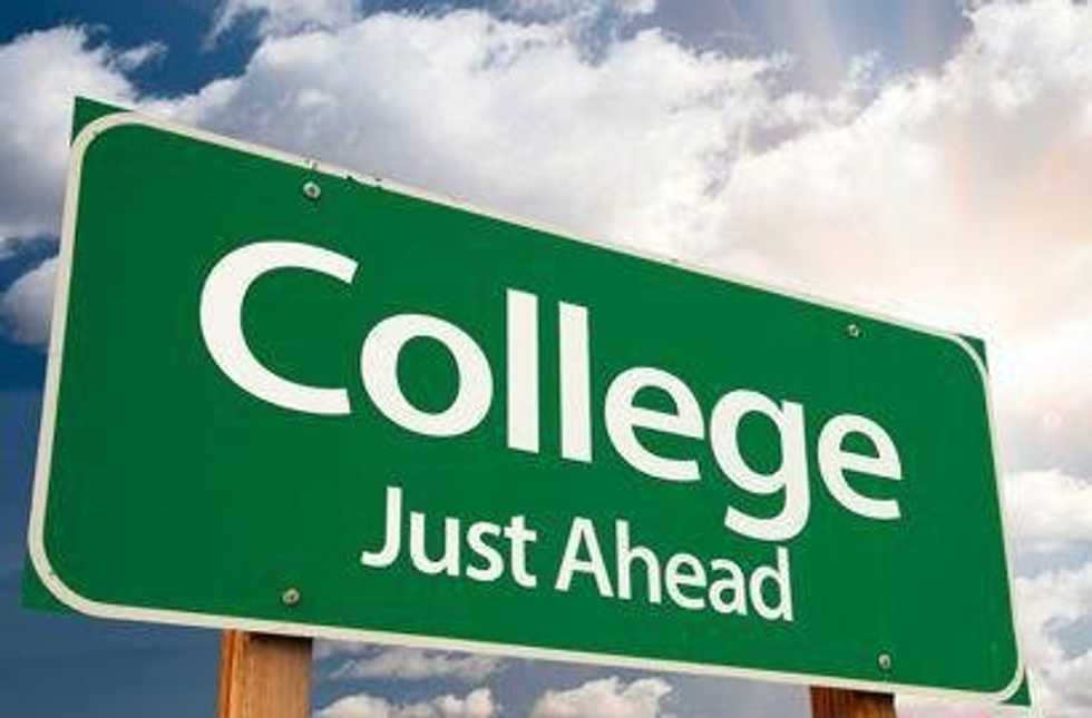 The transition to College: Transitioning from high school halls to college lecture rooms
