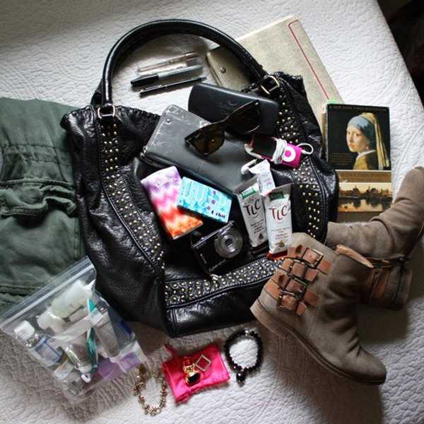 Eight Things Every College Girl Needs To Keep In Her Purse At All Times
