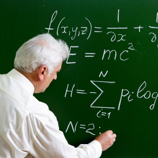 Top 8 Traits of The Best Professors: Elevate Your Education | The ...