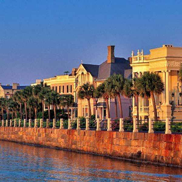 10 Reasons to Stay in Charleston for the Summer