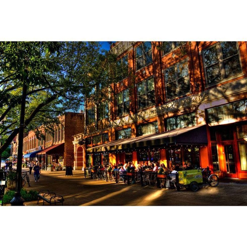 Eight Foods In Knoxville You Must Eat Before You Leave