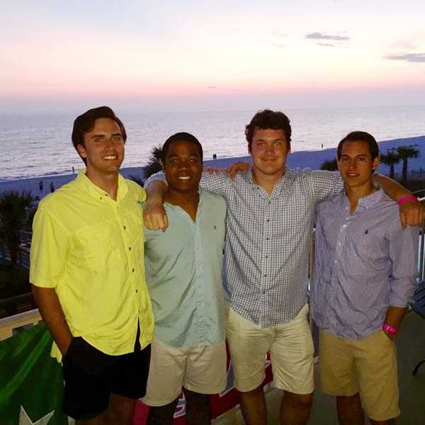The Stages of Your Spring Break Beach Trip