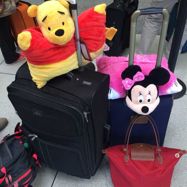 32 Thoughts You Have In An Airport