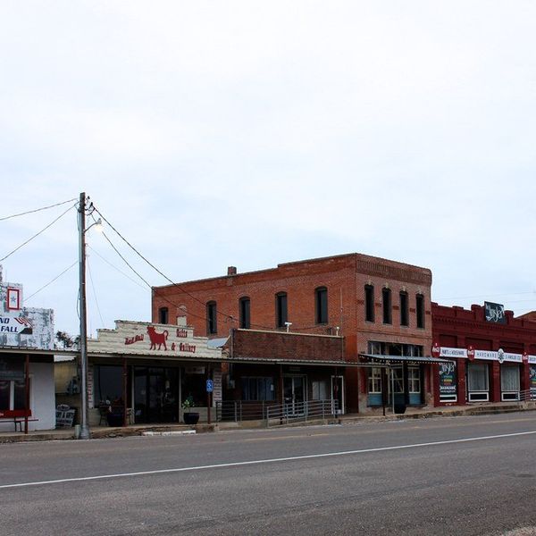 7 Signs You Grew Up in a Small Texas Town