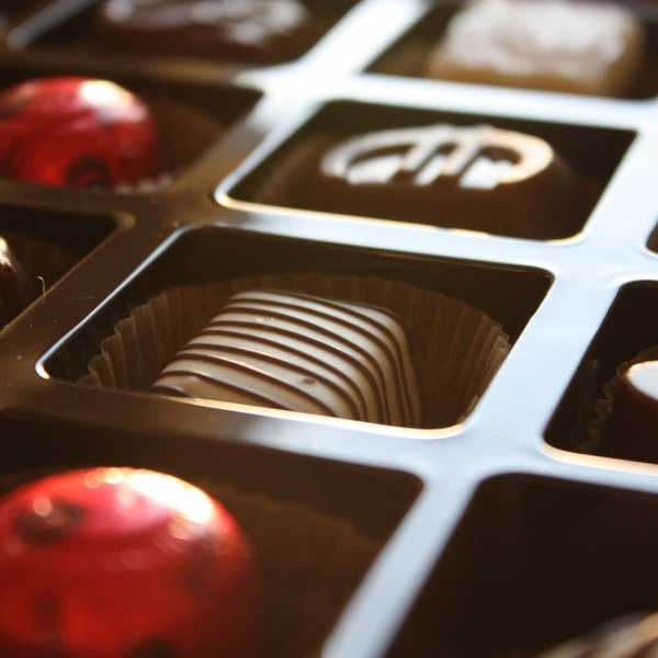 10 Reasons Valentine's Day Is Awesome and NOT Centered Around Your Relationship Status