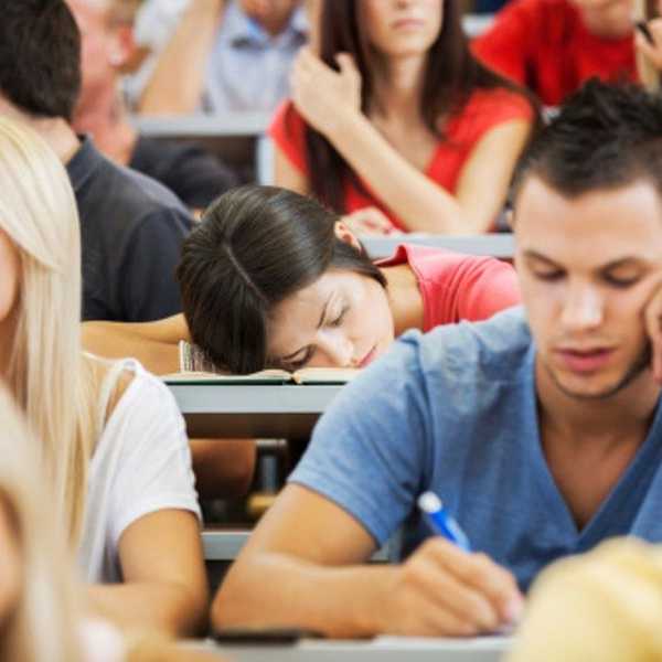10 Struggles College Students Face Every Day