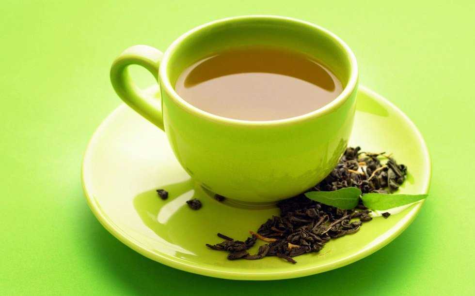 6 Reasons You Should Be Drinking Green Tea