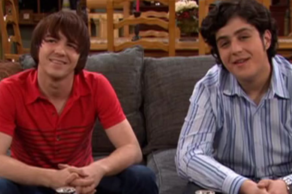 Freshman Year Of H.S. And College As Told By Drake and Josh