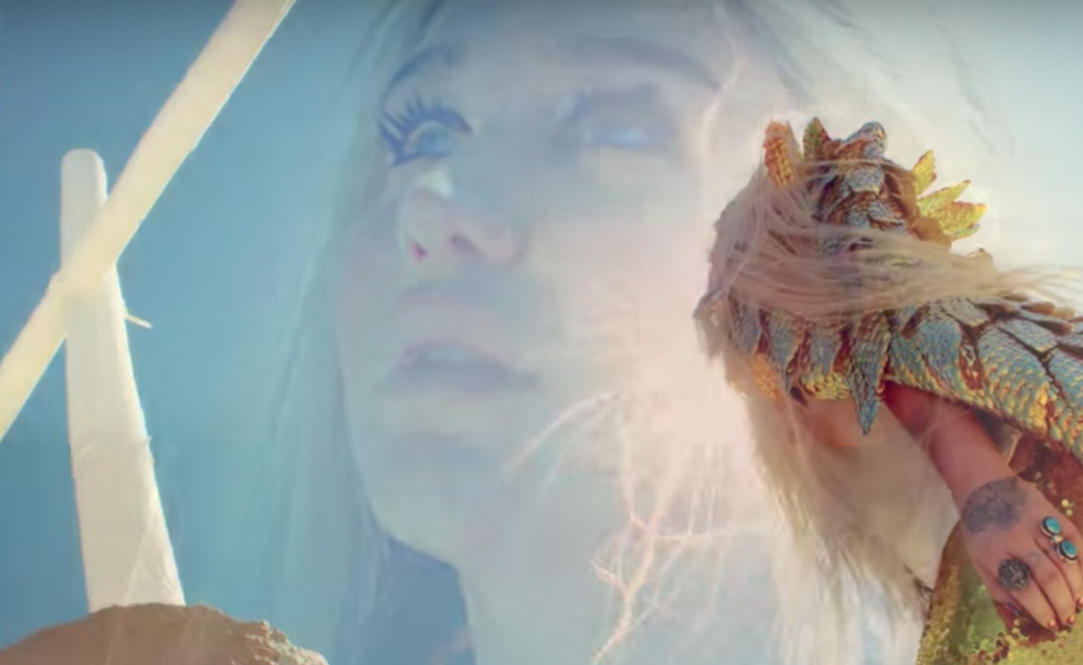 Why Christians Should Give Kesha's "Praying" A Chance