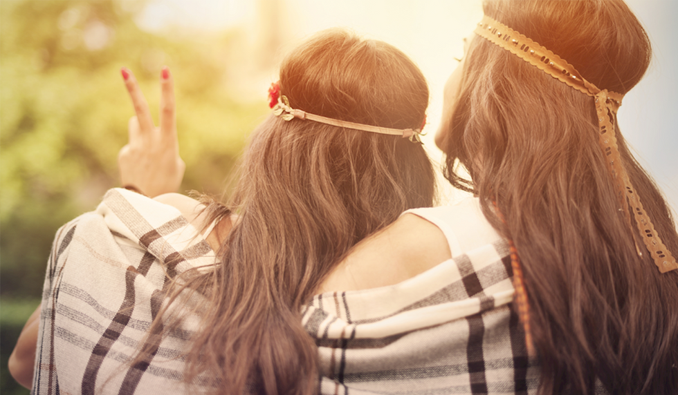 40 One-Liners You've Exchanged With Your Sister, Repeatedly