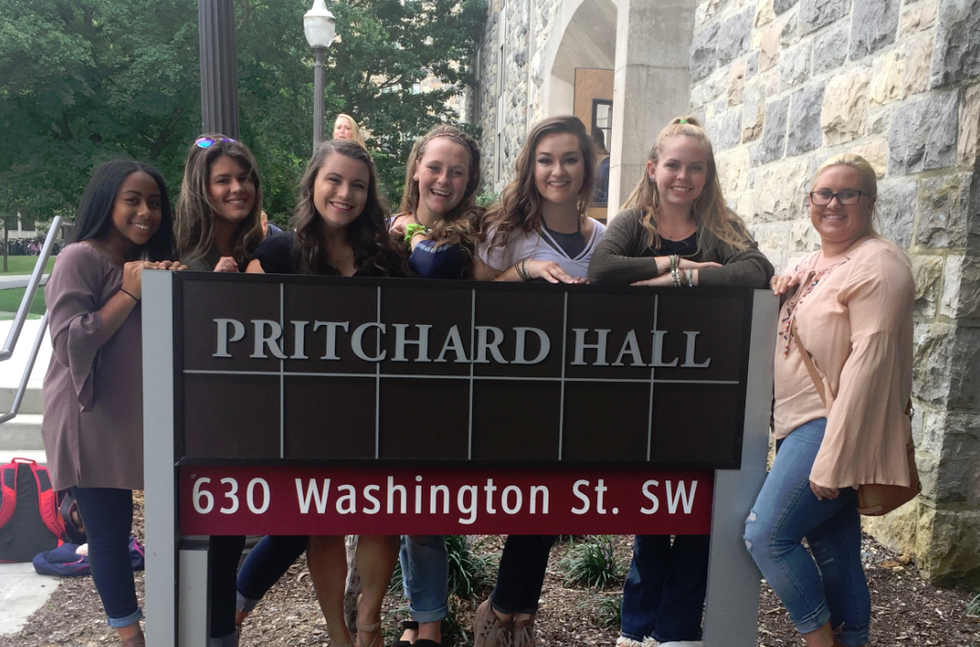 107 Things Every College Freshman MUST Do