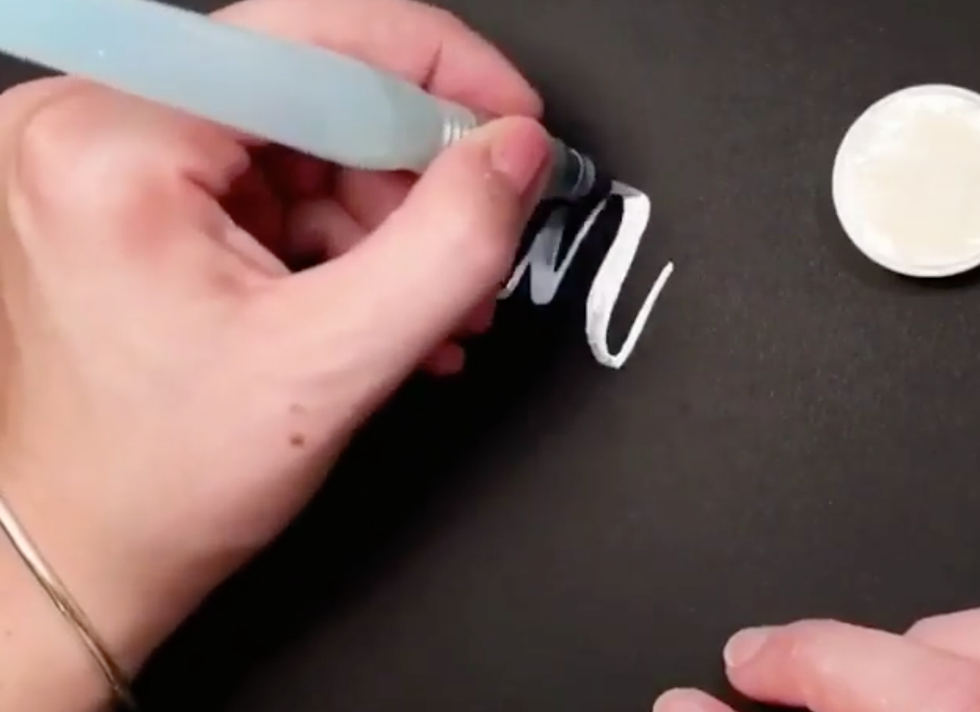 9 Common Struggles That Come With Being Left-Handed