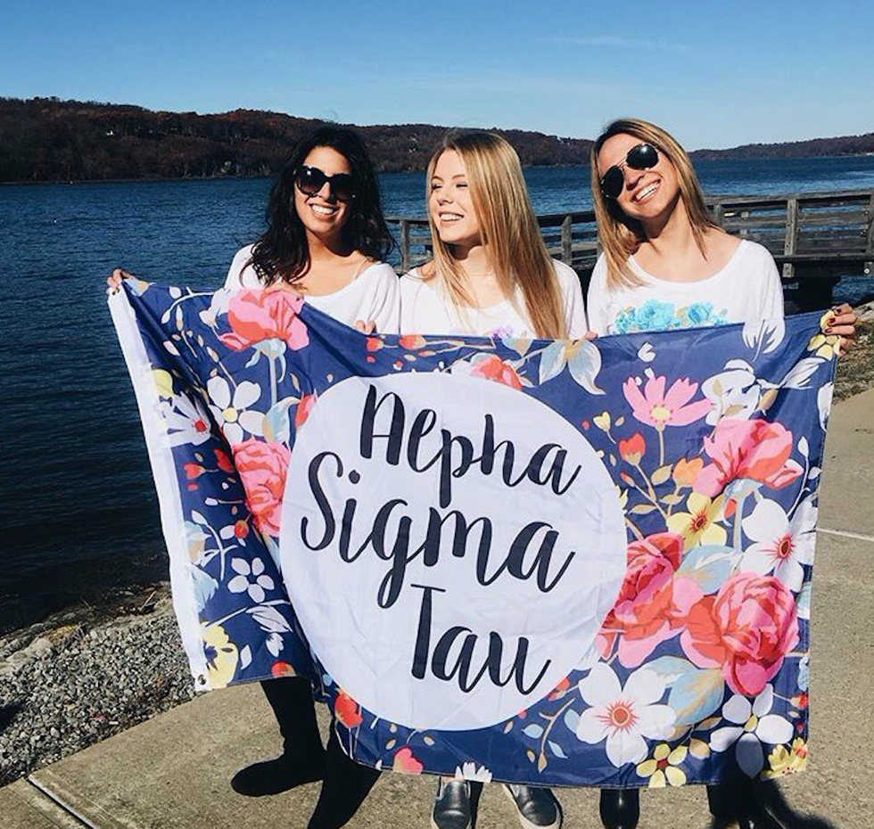 10 Of The Best Alpha Sigma Tau Instagram Accounts