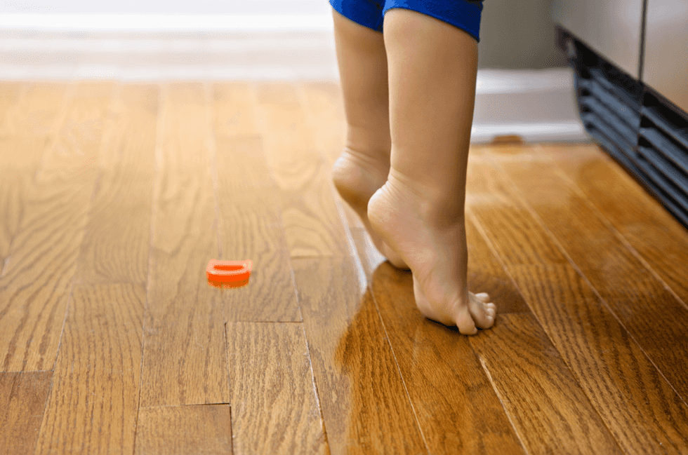 15 Struggles Every Short Girl Knows Too Well