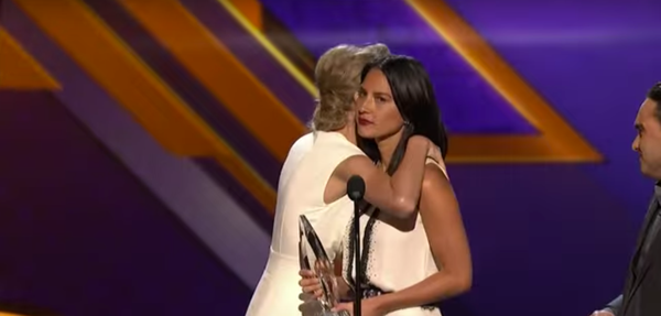 11 Things You Understand If You Hate Physical Contact