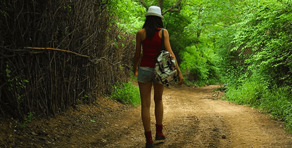 8 Thoughts I Have Walking On Campus With Social Anxiety