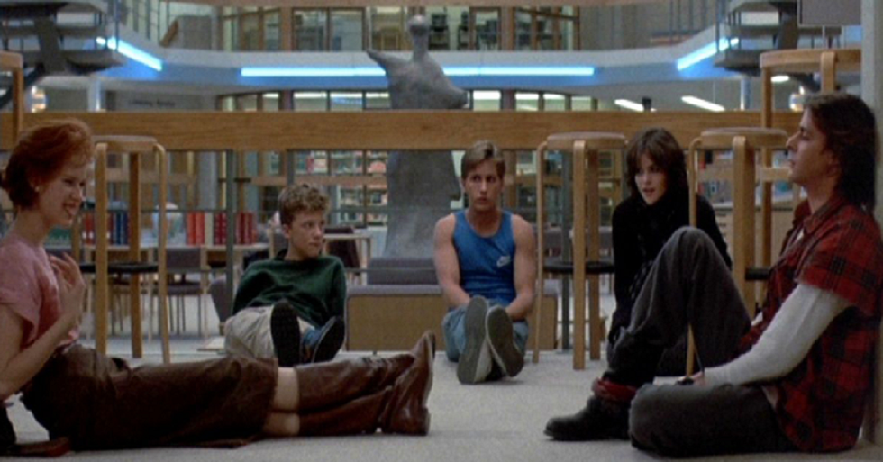 6 Struggles Only People Without A Solid Friends Group Get