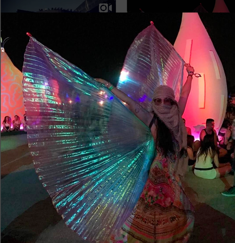 Hey Festival Goers, Stop Wearing Wearing Headdresses And Getting Dreadlocks