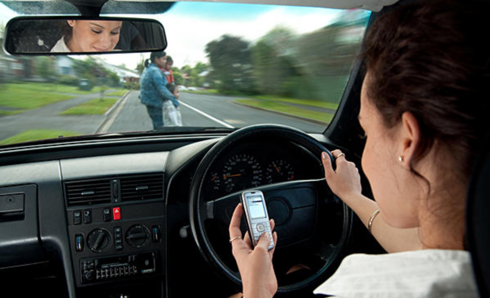 7 Reasons To Stop Texting And Driving