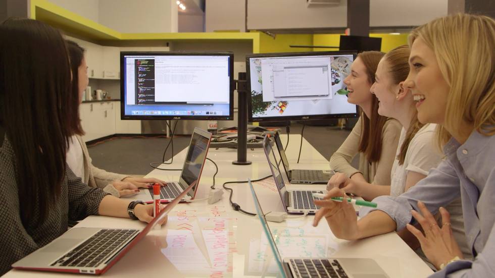 Karlie Kloss Offers Free Coding Camp For Girls