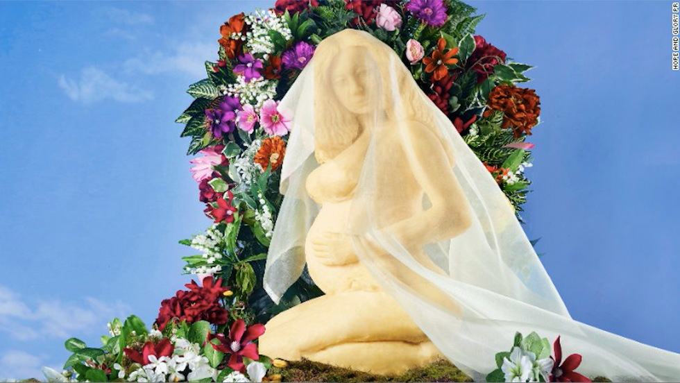 Artists Unveil Very Gouda Sculpture Of Pregnant Beyoncé