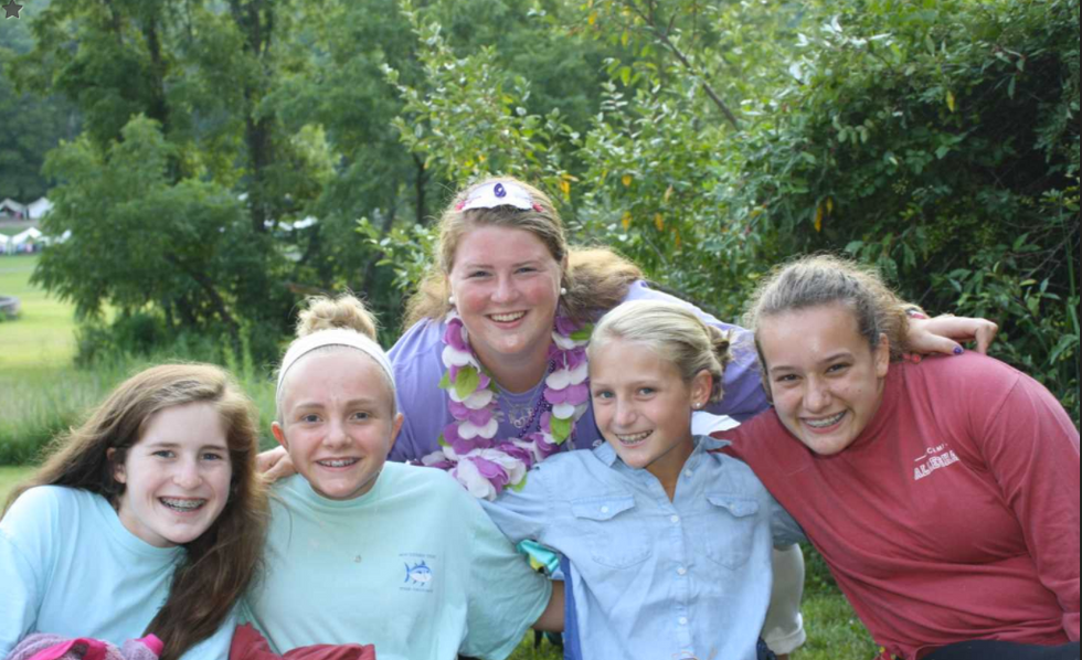 4 Reasons You Should Be A Camp Counselor