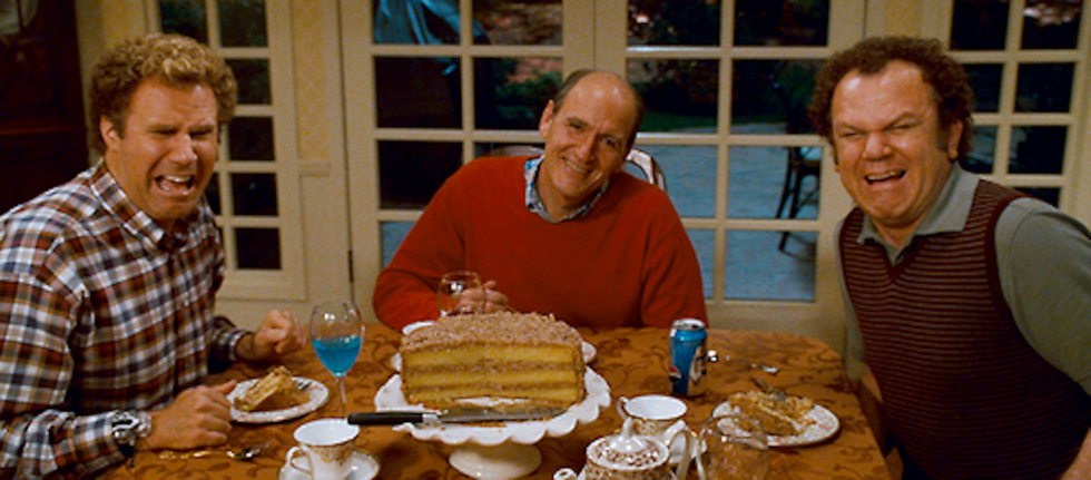 The 10 Questions EVERY Family Asks EVERY College Kid When They're Home For The Holidays
