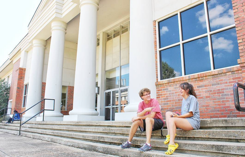 10 Thoughts All Freshmen Have During Their First Semester